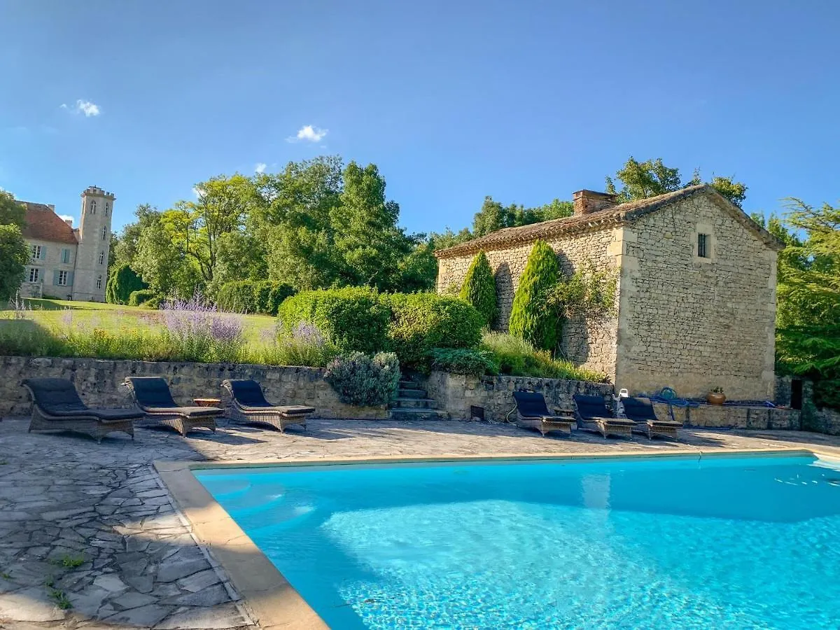 Chateau Les Estournels Montlauzun Villa
